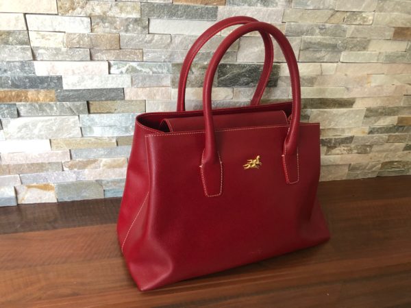 C-155 Ambra : practical and elegant leather bag